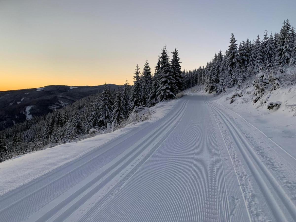Hubertushof Hotel Trattenbach  ภายนอก รูปภาพ
